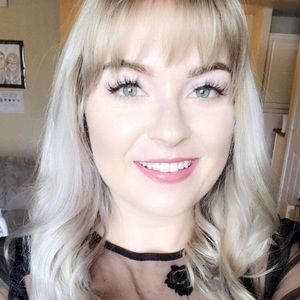 Meet your Posher, Hailey